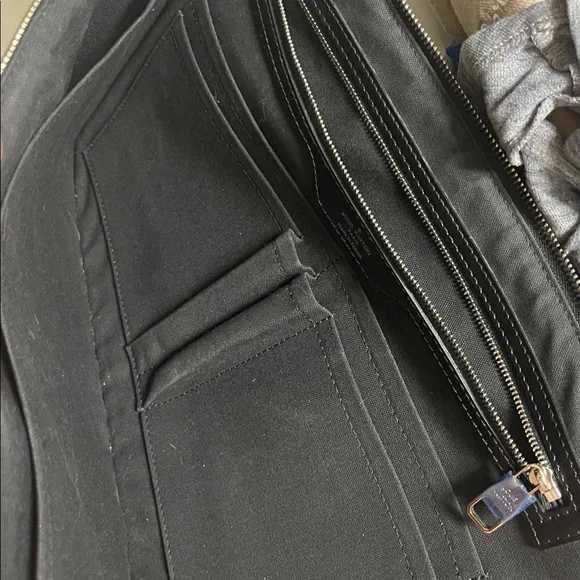 Louis Vuitton Damier Graphite Poche Documents Case. - Picture 3 of 3